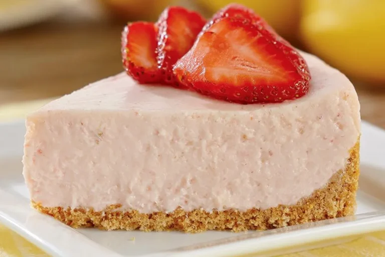 Mohamed Ayad's Strawberry Lemonade Cheesecake Recipe