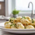 Creamy Garlic Sauce Potatoes: A Cozy Side Dish You’ll Crave Again and Again 11 creamy garlic sauce potatoes